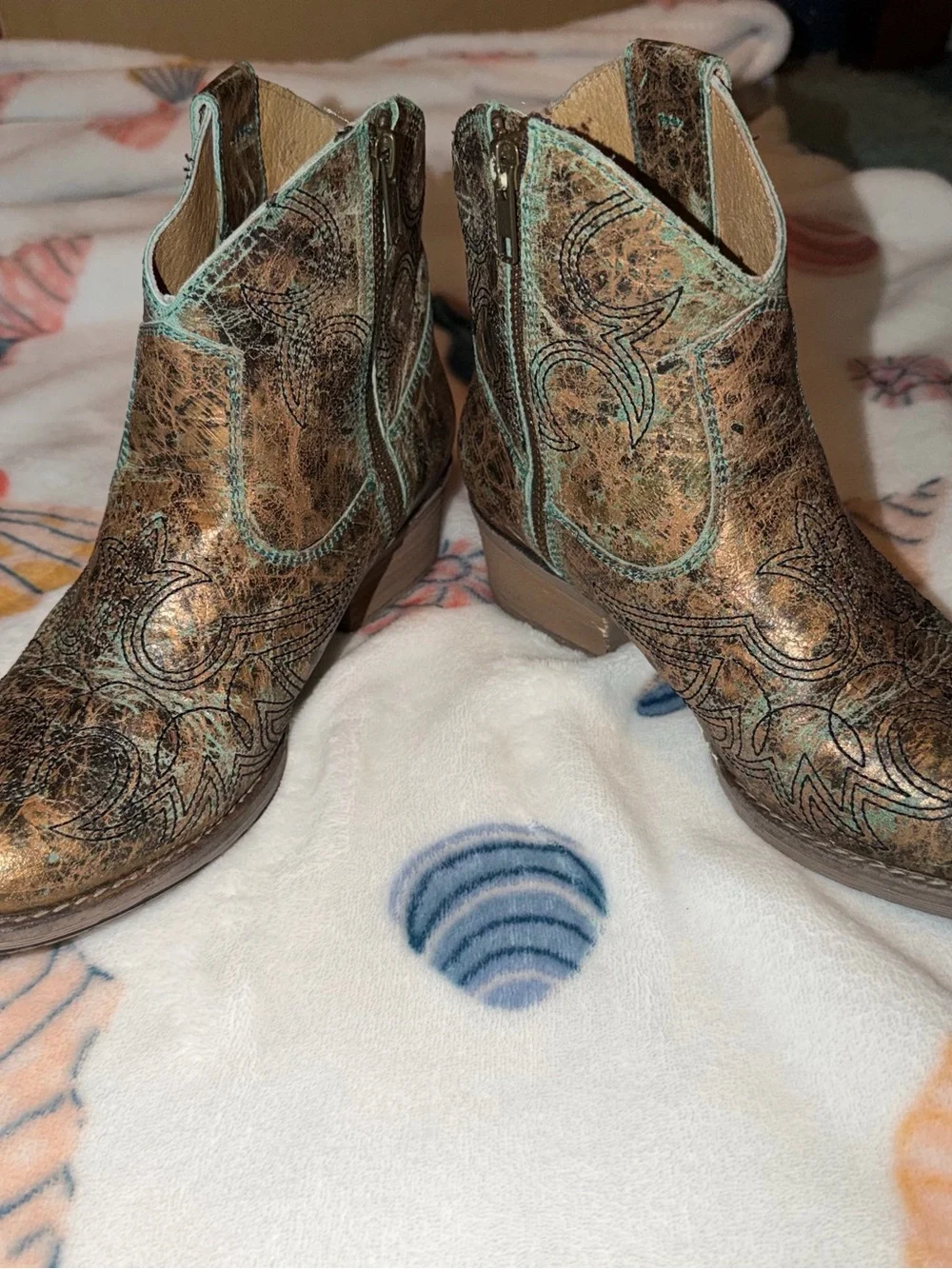 Vintage Distressed Brown/Turquoise Western Ankle Leather Booties Sterling River